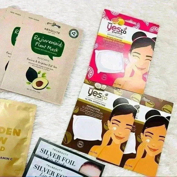 19 NEW Facial, Lip & Undereye Masks (Soap & Glory, Yes To, Rata & Co and More) - Picture 3 of 15